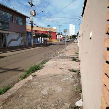 Casa em Pirassununga, bairro Vila Santa Terezinha