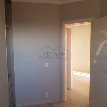 Apartamento em Pirassununga, bairro Vila Santa Terezinha