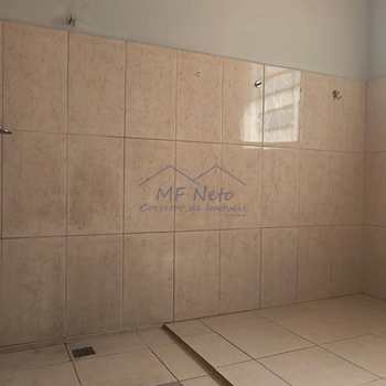 Casa em Pirassununga, bairro Vila Pinheiro