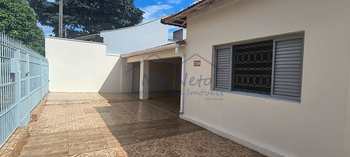 Casa, código 10133631 em Pirassununga, bairro Vila Pinheiro