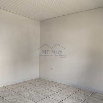 Casa em Pirassununga, bairro Vila Pinheiro