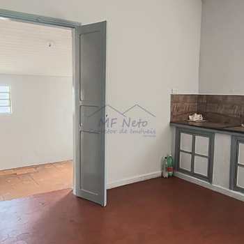Casa em Pirassununga, bairro Vila Pinheiro