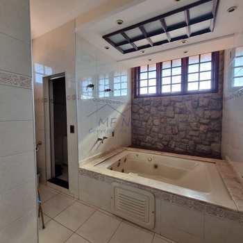 Casa em Pirassununga, bairro Vila Steola