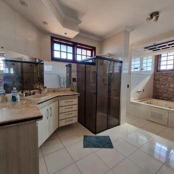 Casa em Pirassununga, bairro Vila Steola