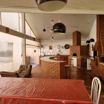 Casa em Pirassununga, bairro Vila Steola