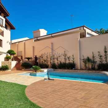 Casa em Pirassununga, bairro Vila Steola