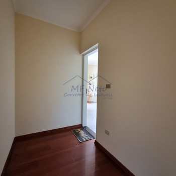 Casa em Pirassununga, bairro Vila Steola