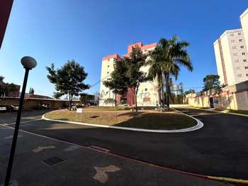 Apartamento, código 10133640 em Pirassununga, bairro Rosário