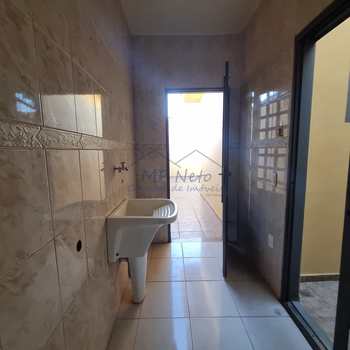 Casa em Pirassununga, bairro Jardim Itália