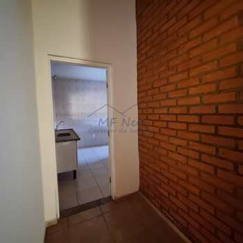 Casa em Pirassununga, bairro Jardim Itália