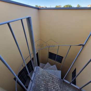 Casa em Pirassununga, bairro Jardim Itália