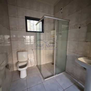 Casa em Pirassununga, bairro Jardim Itália