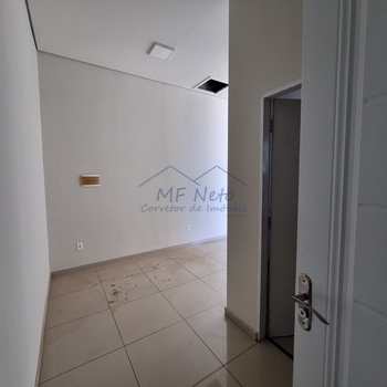 Sala Comercial em Pirassununga, bairro Centro Empresarial Painguás