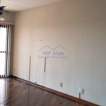 Apartamento em Pirassununga, bairro Centro