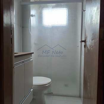 Apartamento em Pirassununga, bairro Jardim Europa
