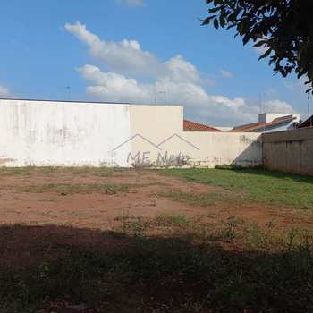 Terreno em Pirassununga, bairro Residencial Vila Romana
