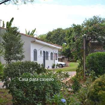 Chácara em Porto Ferreira, bairro Estância dos Granjeiros