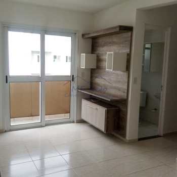 Apartamento em Pirassununga, bairro Vila Pinheiro