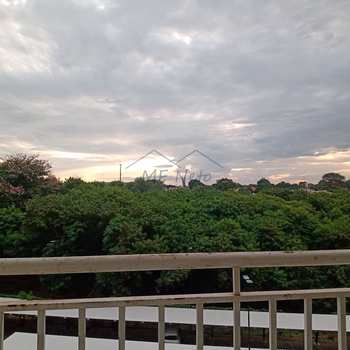 Apartamento em Pirassununga, bairro Residencial Garrovers