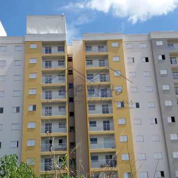 Apartamento em Pirassununga, bairro Residencial Garrovers