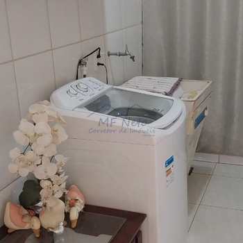 Casa em Pirassununga, bairro Jardim Treviso