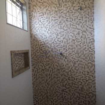 Casa em Pirassununga, bairro Jardim Treviso