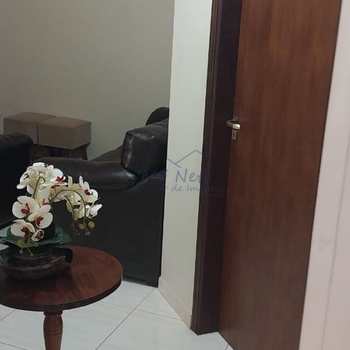 Casa em Pirassununga, bairro Jardim Treviso