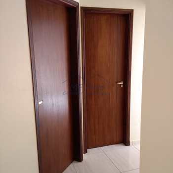 Casa em Pirassununga, bairro Jardim Treviso