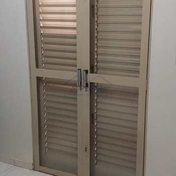Casa em Pirassununga, bairro Jardim Treviso