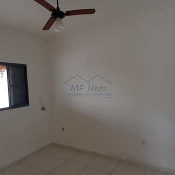 Casa em Pirassununga, bairro Jardim Redentor