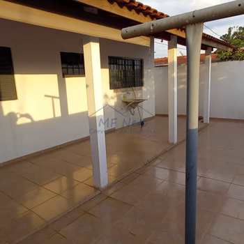 Casa em Pirassununga, bairro Jardim Redentor