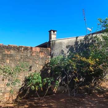 Terreno em Pirassununga, bairro Jardim do Lago