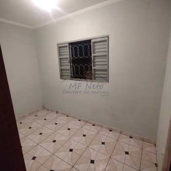 Casa em Pirassununga, bairro Jardim Primavera