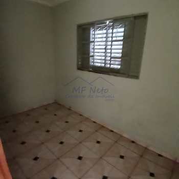 Casa em Pirassununga, bairro Jardim Primavera