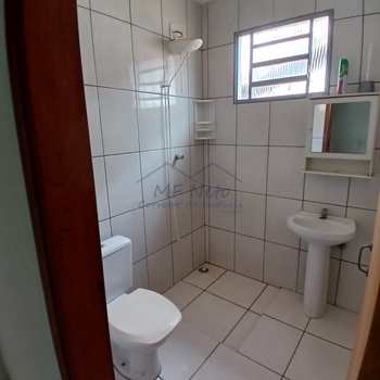 Casa em Pirassununga, bairro Jardim Primavera