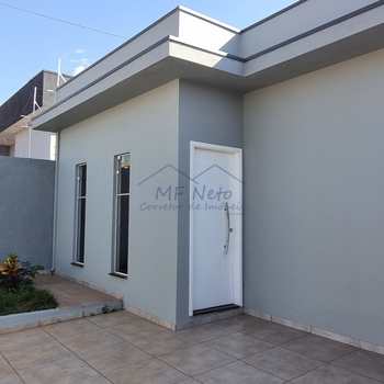 Casa em Pirassununga, bairro Terrazul Ba