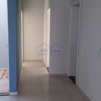 Casa em Pirassununga, bairro Terrazul Ba