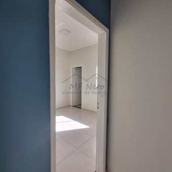 Casa em Pirassununga, bairro Terrazul Ba