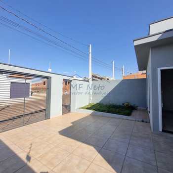Casa em Pirassununga, bairro Terrazul Ba