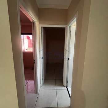 Apartamento em Pirassununga, bairro Santa Alice Residencial