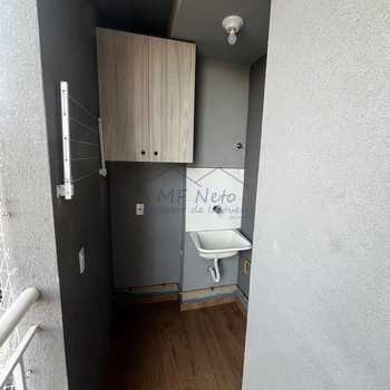 Apartamento em Pirassununga, bairro Santa Alice Residencial