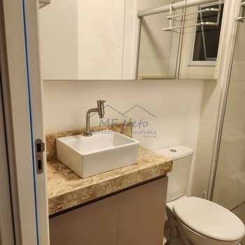 Apartamento em Pirassununga, bairro Santa Alice Residencial