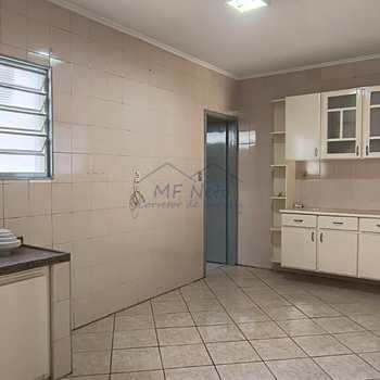 Casa em Pirassununga, bairro Jardim São Fernando