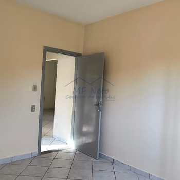 Casa em Pirassununga, bairro Jardim São Fernando