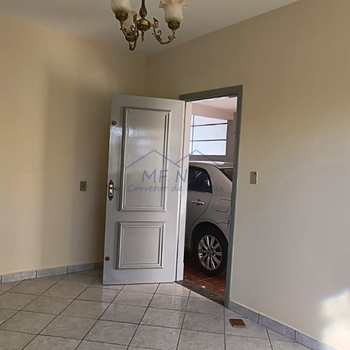 Casa em Pirassununga, bairro Jardim São Fernando