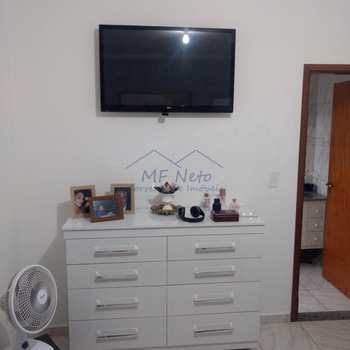 Casa em Pirassununga, bairro Jardim Verona II