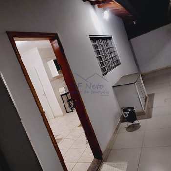 Casa em Pirassununga, bairro Jardim Verona II