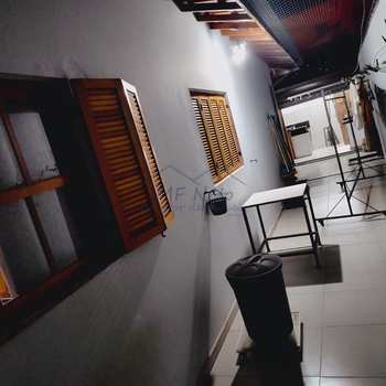 Casa em Pirassununga, bairro Jardim Verona II