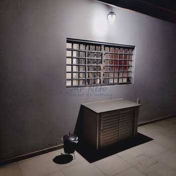 Casa em Pirassununga, bairro Jardim Verona II