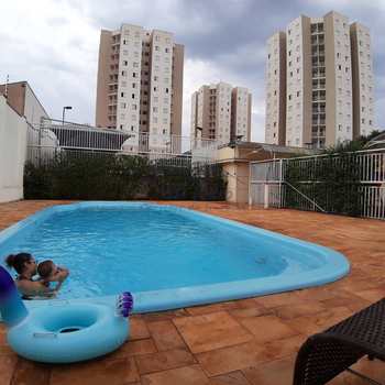 Apartamento em Pirassununga, bairro Condomínio Residencial Canto dos Pássaros